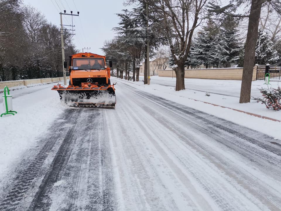 KAR İLE MÜCADELE DEVAM ETMEKTEDİR.
