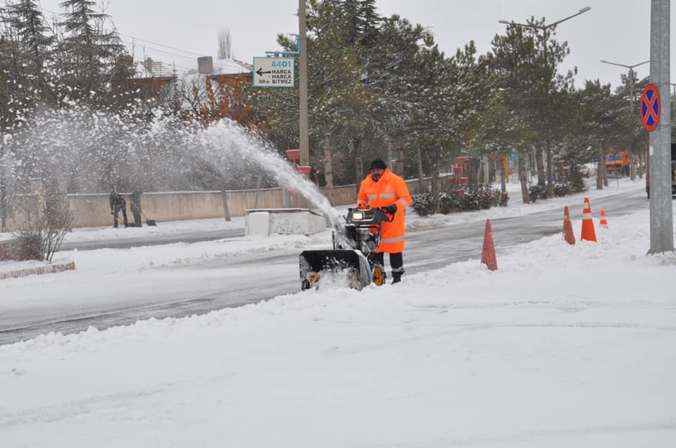 Her Şey Sevmek ve İnanmakla Başlar