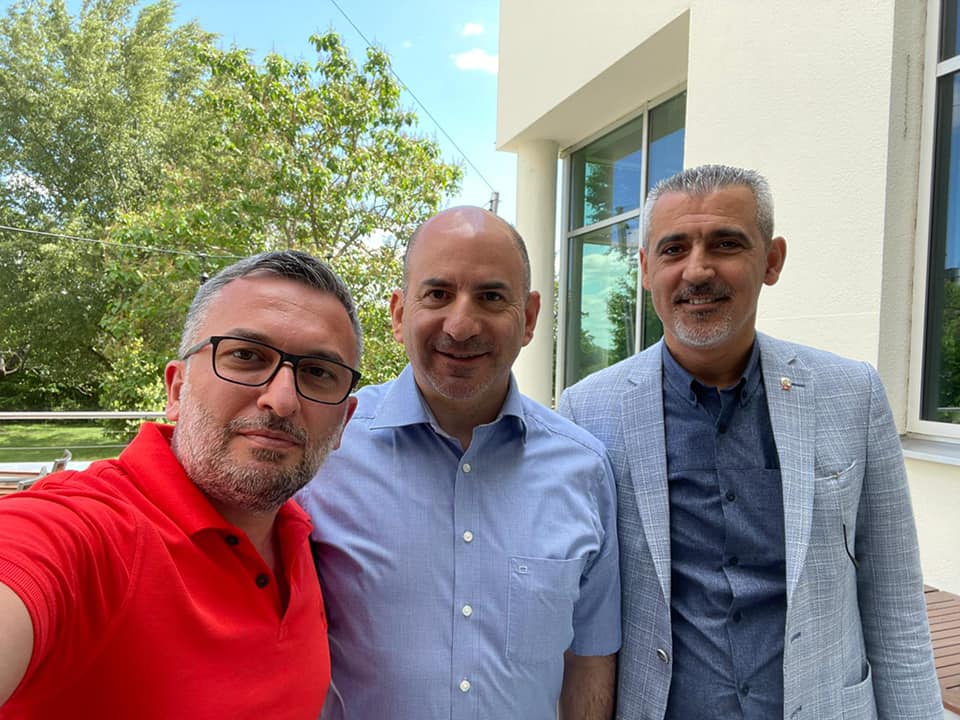 Viyana Konsolos Muavini Değerli Hemşehrimiz Orhan Özçelik’i Ziyaret