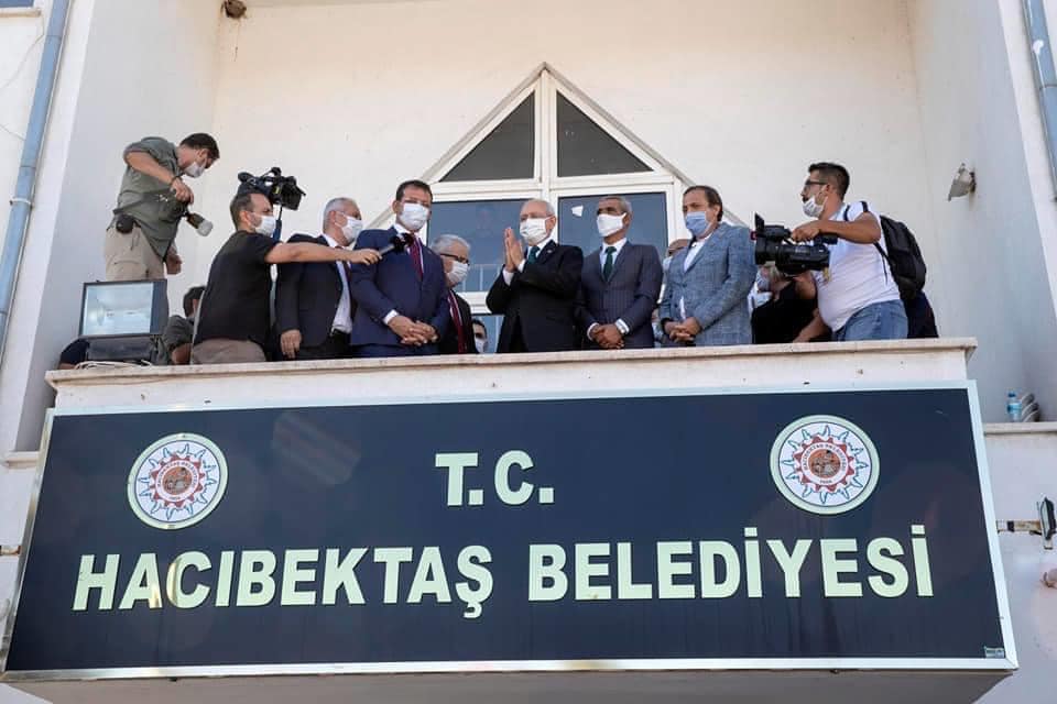 Hep Beraber Omuz omuza