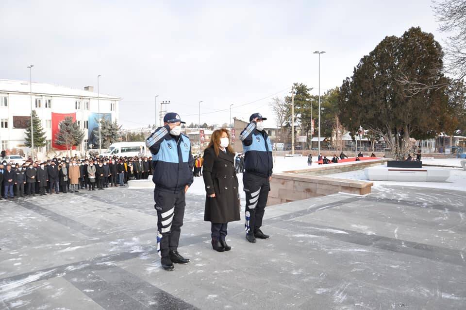 Atatürk Anıtına Çelenk Töreni