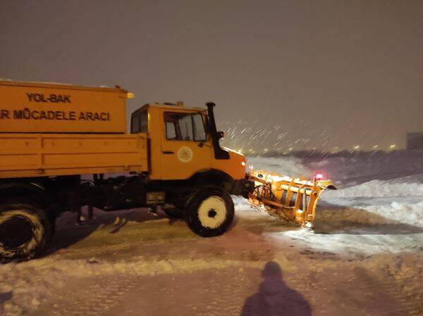 Ekiplerimiz Çalışmalarına Devam Ediyor.