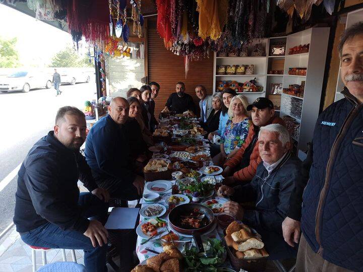 Esnaflar İle Kahvaltı