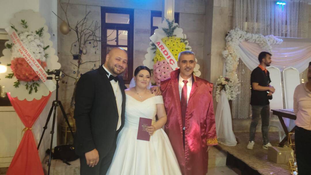 Mutluluklar Selvi ve Ali Rıza