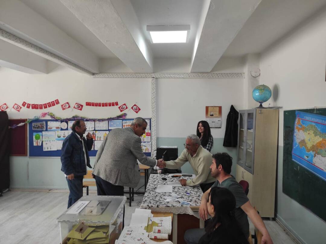 14 Mayıs Seçimlerinde Sandık Görevlilerine Başarılar Diledik.