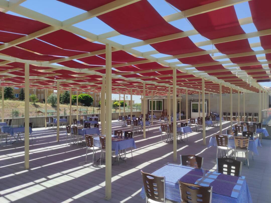 Serçeşme Parkı ve Sosyal Tesisleri Cafe Bölümümüz Açılmıştır.