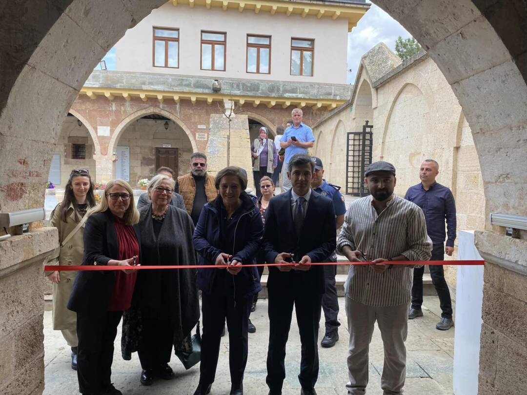 Kişisel Seramik Sergisine Katıldık.