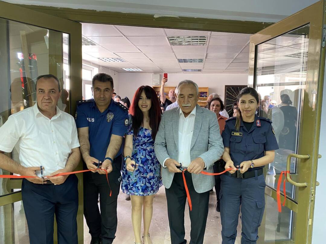 Hacıbektaş Anadolu Lisesinin Yıl Sonu Resim Sergisi