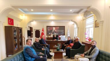 İlçemizin yeni Kaymakamı Sayın Özlem Doğan’ı makamında ziyaret ettik.