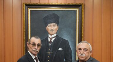 Etimesgut Belediye Başkanı Sayın Erdal Beşikçioğlu’nu Makamında Ziyaret Ettik.