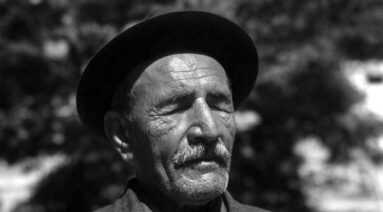 Aşık Veysel’i Saygı ve Özlemle Anıyoruz.