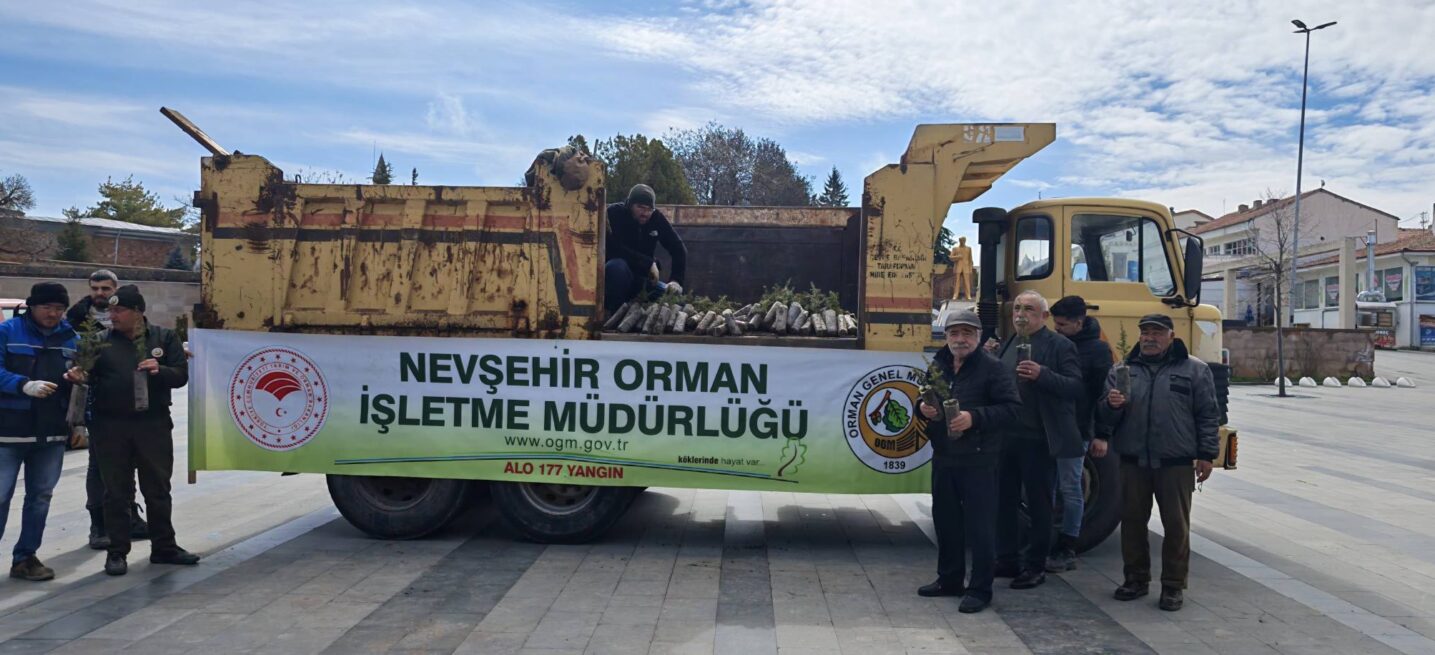 4000 Fidanları Vatandaşlarımızla Buluşturduk