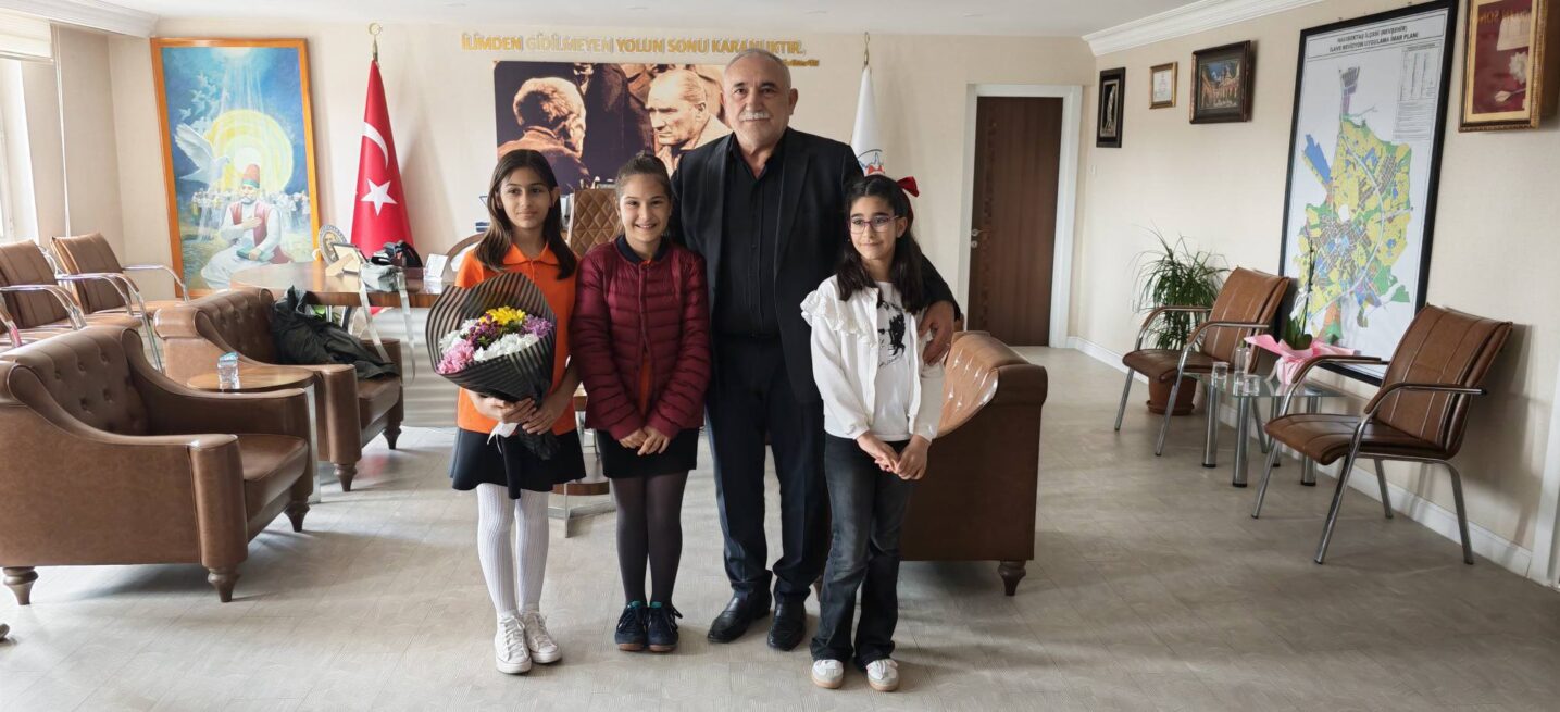 Geleceğimizin Teminatları Çocuklarımıza Başarılar Dilerim