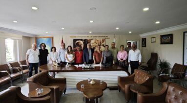 Alevi sivil toplum kuruluşlarının değerli temsilcilerini bugün belediyemizde ağırladık.