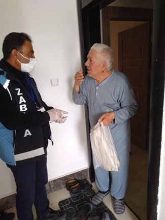 Lütfen zorunlu olmadıkça dışarı çıkmayalım.