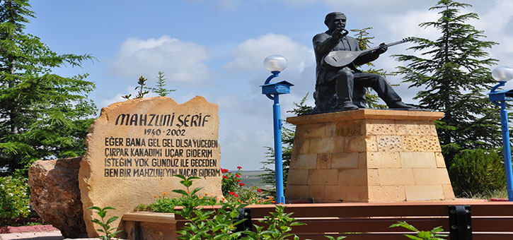 Mahzuni Şerif’i Çilehane’de Gömütü Başında Andık